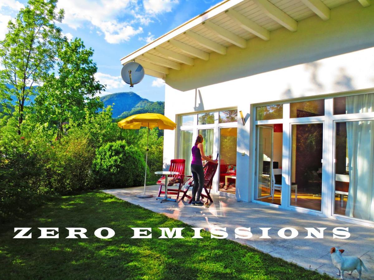 Hébergement de vacances Flores, Oder Doppelzimmer, Im Gruenen, 5 Gehminuten Ins Zentrum, Parkplatz, Zero Emissions *